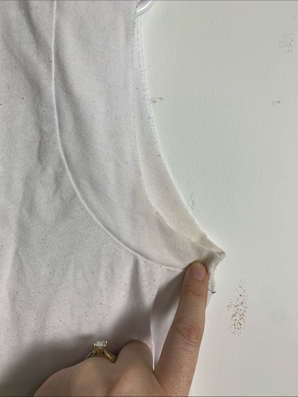 ALO Yoga White Cropped Muscle Tank Top - Picture 4 of 4
